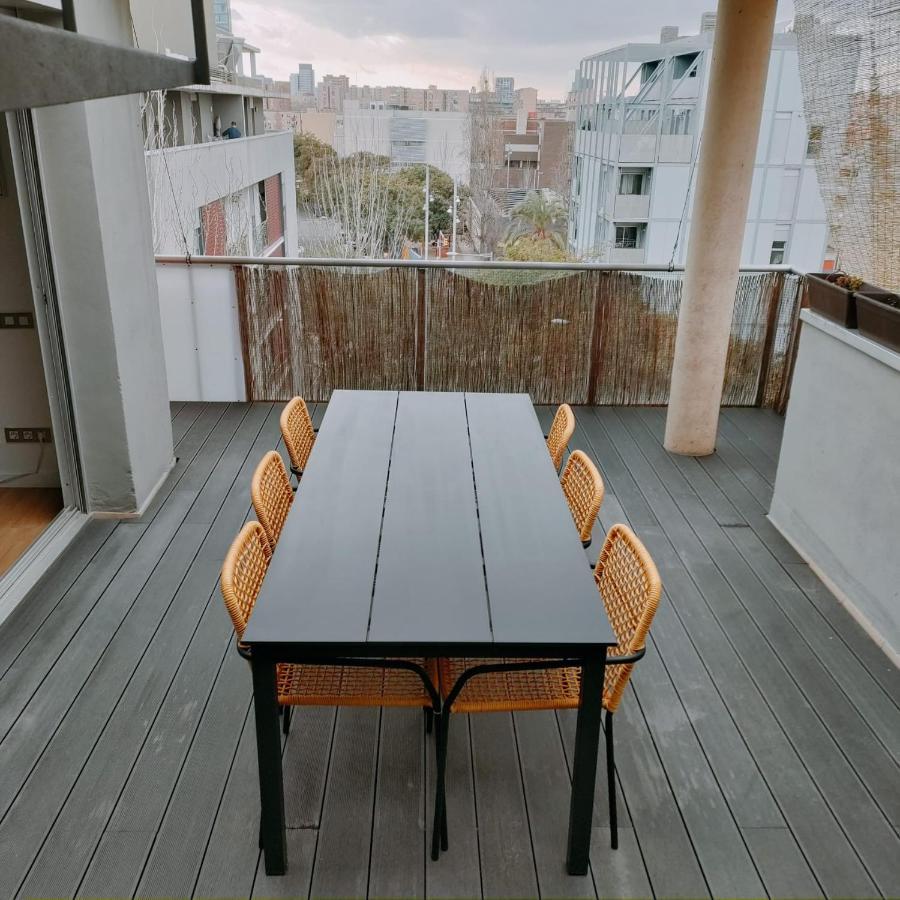 Large Terrace Luxury Apartment *