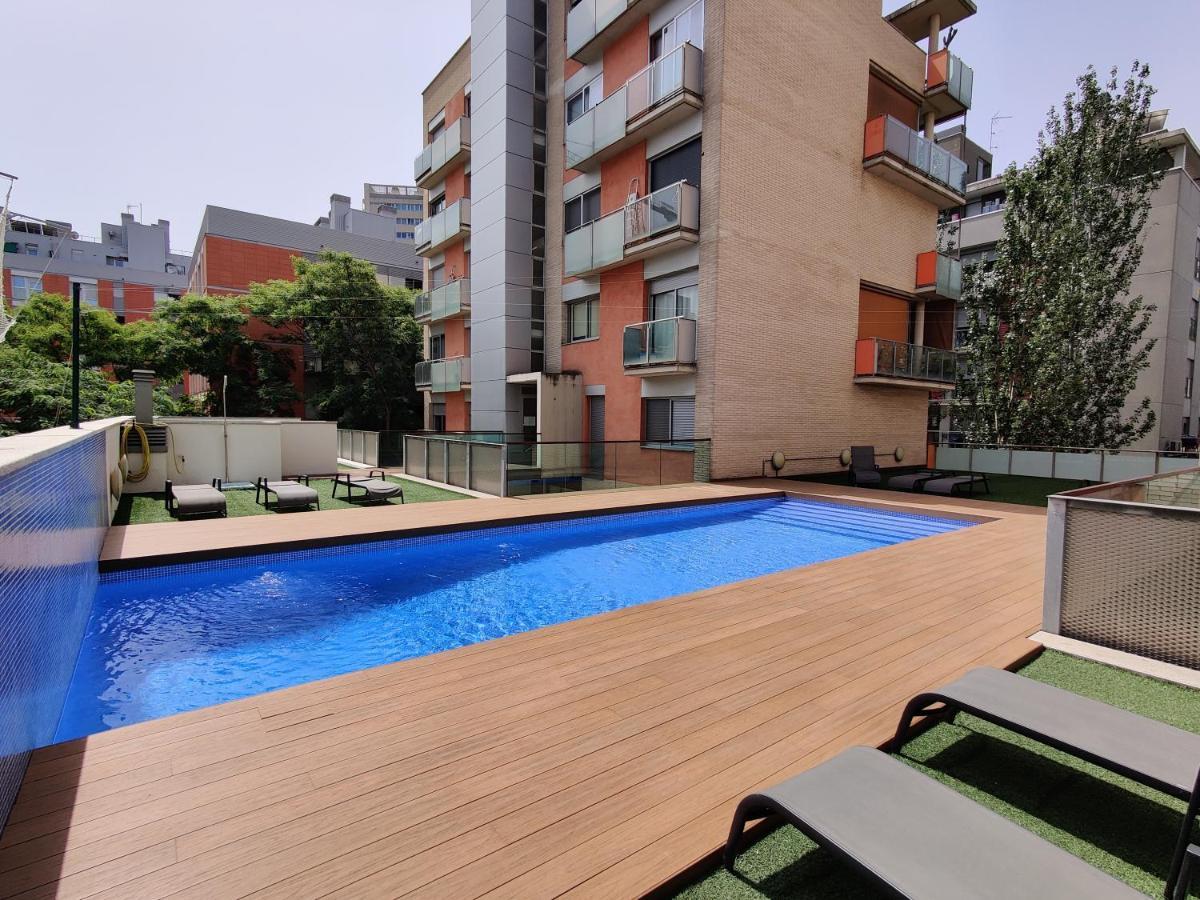 Large Terrace Luxury Apartment